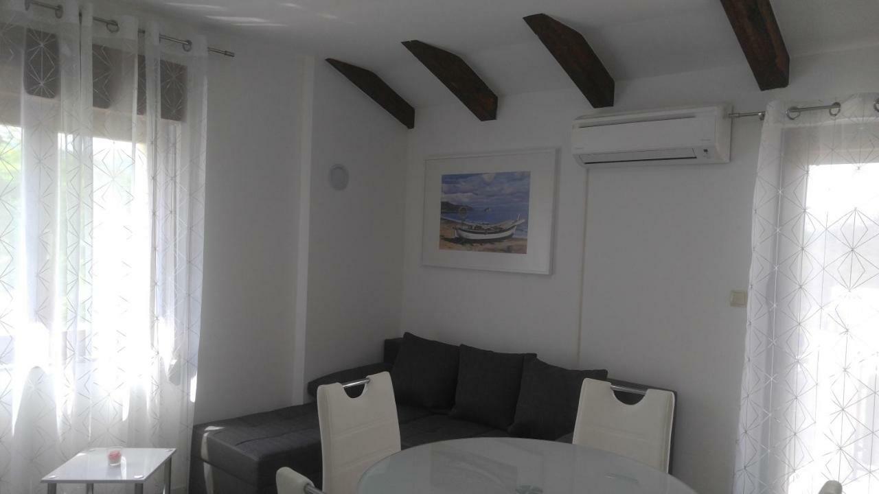 Apartmani Roberta Jurdani Dış mekan fotoğraf